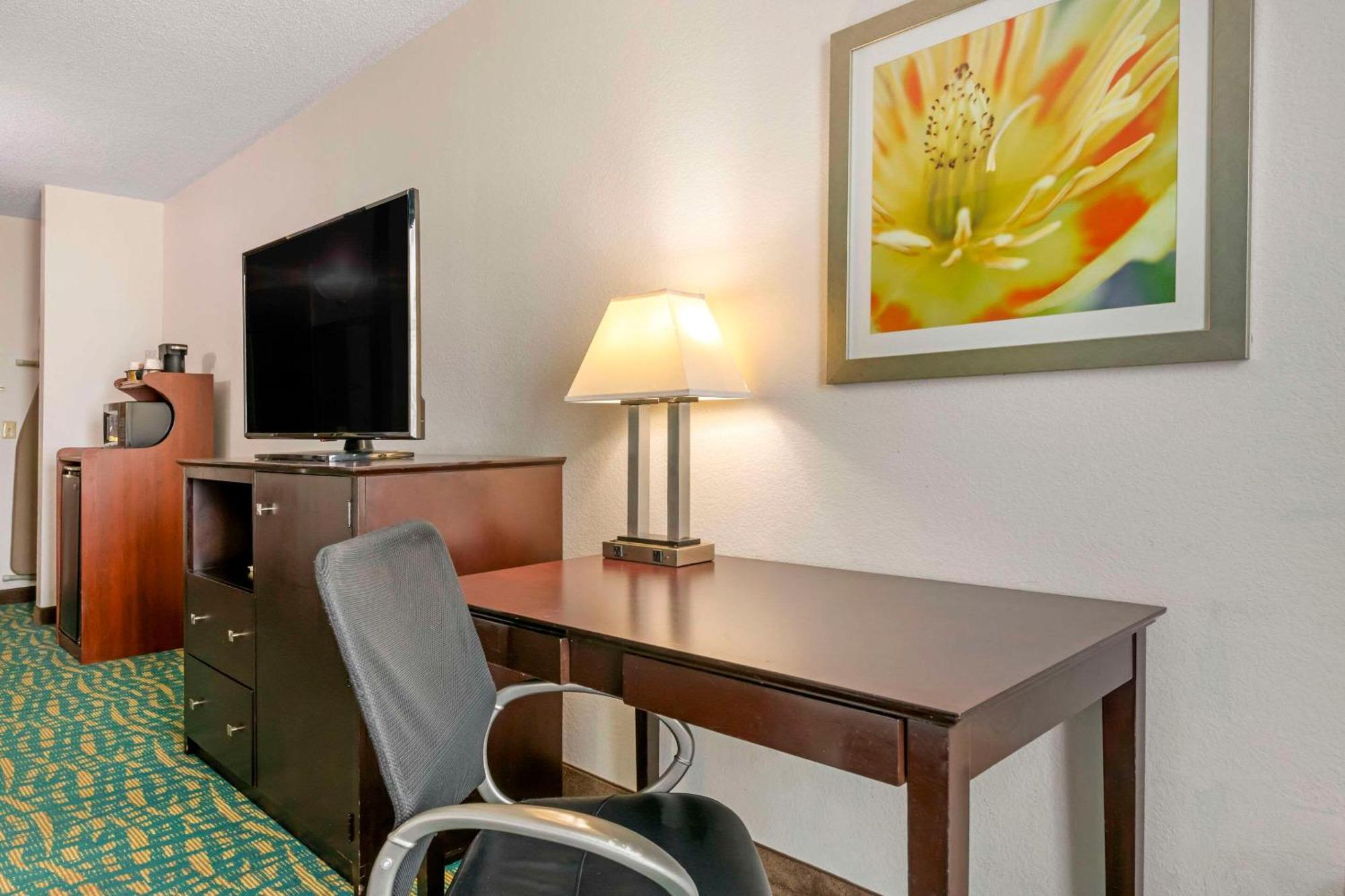 Comfort Inn & Suites Fort Lauderdale West Turnpike Lauderdale Lakes Eksteriør billede